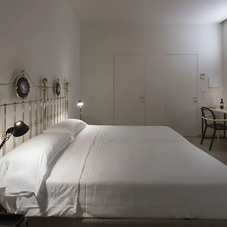 Giardini Mon Plaisir ゲストハウス 4*